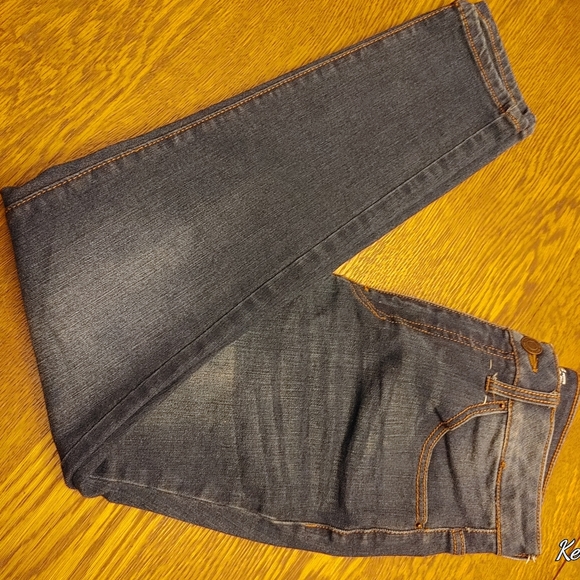 Ladies Time and Tru Size 12P High Rise Skinny Jeans - Picture 4 of 6